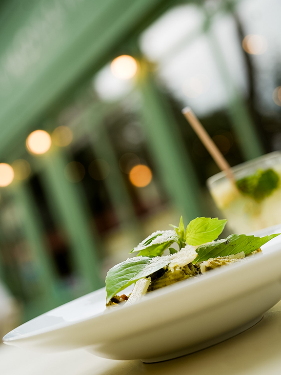 Pâtes au pesto restaurant italien